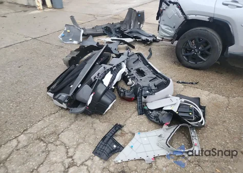 2023 Toyota Rav4 Xle from USA, damaged, VIN 2T3W1RFV7PC214876